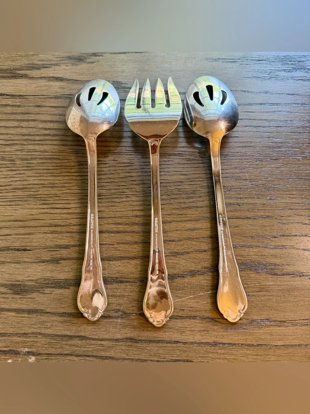 Hampton Silversmiths SHELBY Stainless Flatware Serving Spoons And Meat Fork Set
